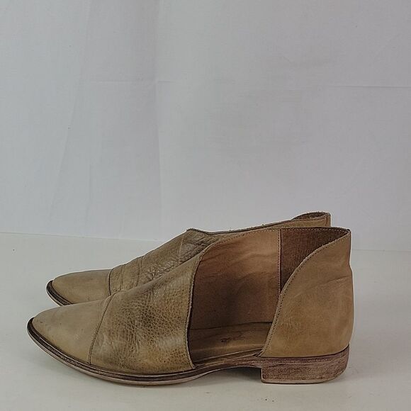 Free People Royale Pointy Toe Women's Flats - Picture 6 of 16